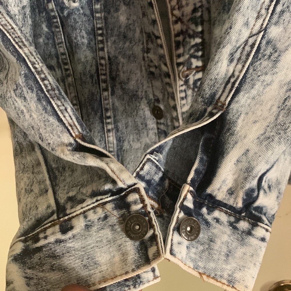 Custom | Ripped *Distressed Blue Jean Jacket *Size Large men - Picture 6 of 6